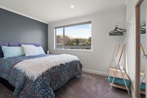 3 bedrooms, iron/ironing board, travel crib, free WiFi