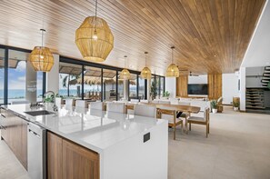 Dining - Oceanfront Oasis - 9BR Infinity Pool Villa (Potrero)
