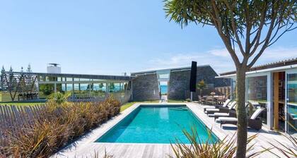 Kina Retreat - Luxury Nelson Getaway