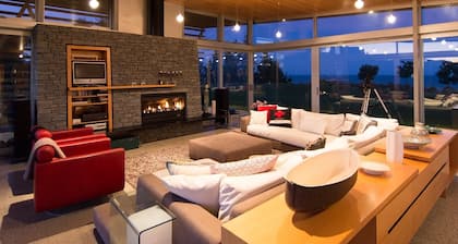 Luxury Retreat House in Kina - Tasman Bay, Nelson