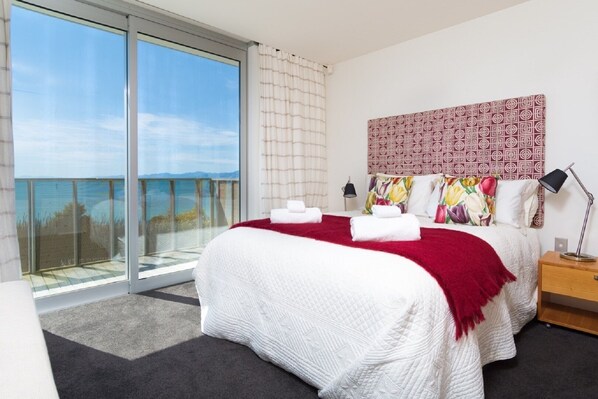 7 habitaciones, tabla de planchar con plancha y wifi gratis 