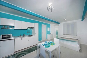 1 chambre, fer et planche Ă repasser, Wi-Fi, draps fournis