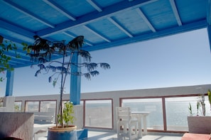 Habitación Confort, varias camas | Terraza o patio
