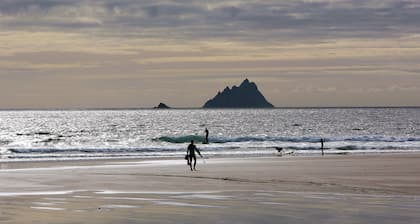 New Luxury 5* Beachside Lodge with Sauna - 4 beds ensuite - Spectacular Location
