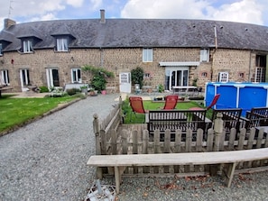 Terrace/patio - 
Large Normandy Farmhouse Sleeps 14–15 🏡 | Child & Dog Friendly | Summer Pool (Fougerolles-Du-Plessis)
