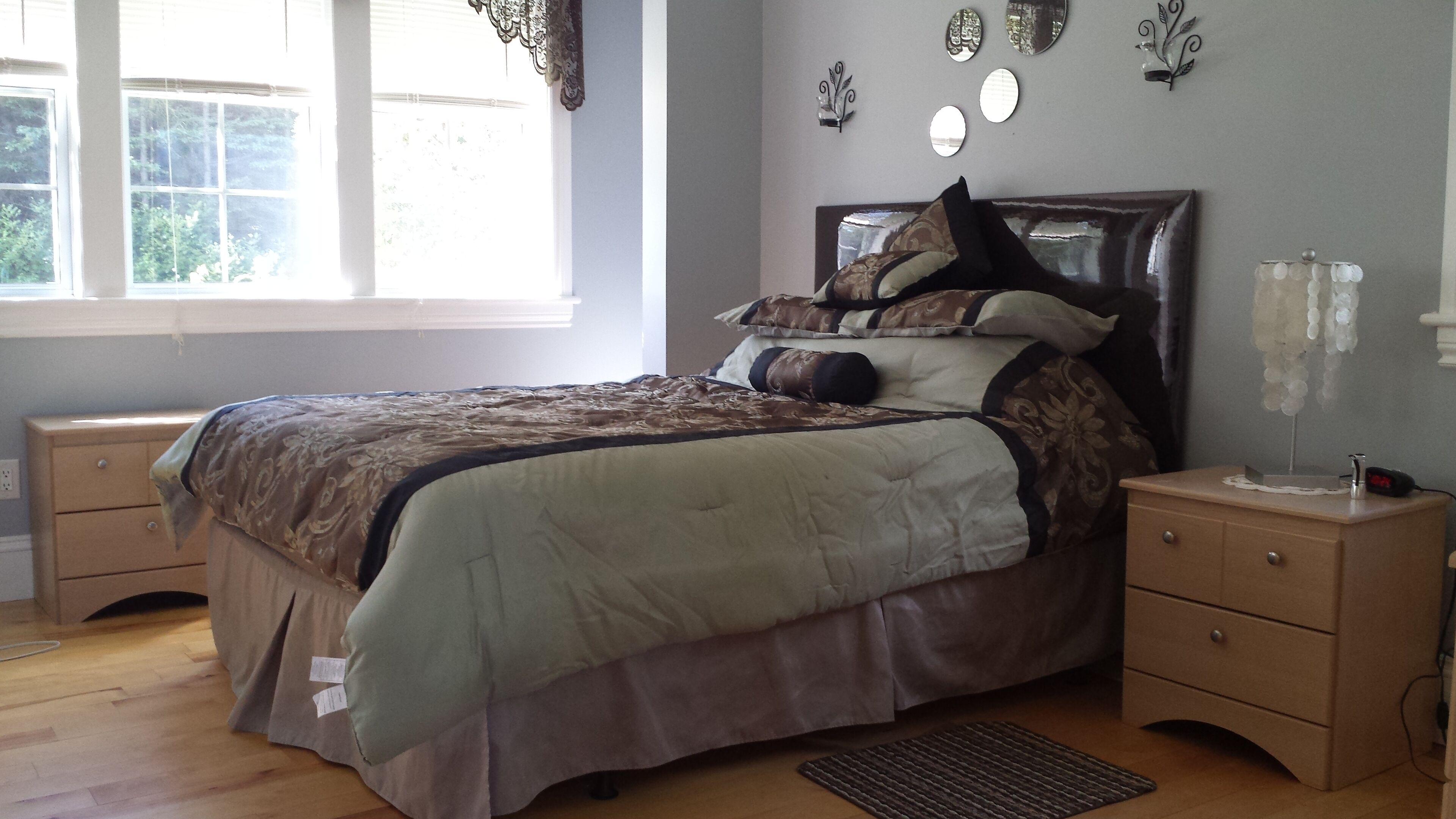 First floor bedroom with own bathroom and shower. photo: 2016