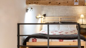 1 bedroom, iron/ironing board, WiFi (free), bed sheets - The nest - Cozy studio apartment in Santa Croce (Firenze)