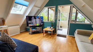 Smart-TV, Netflix, Streaming-Dienste, Stereoanlage