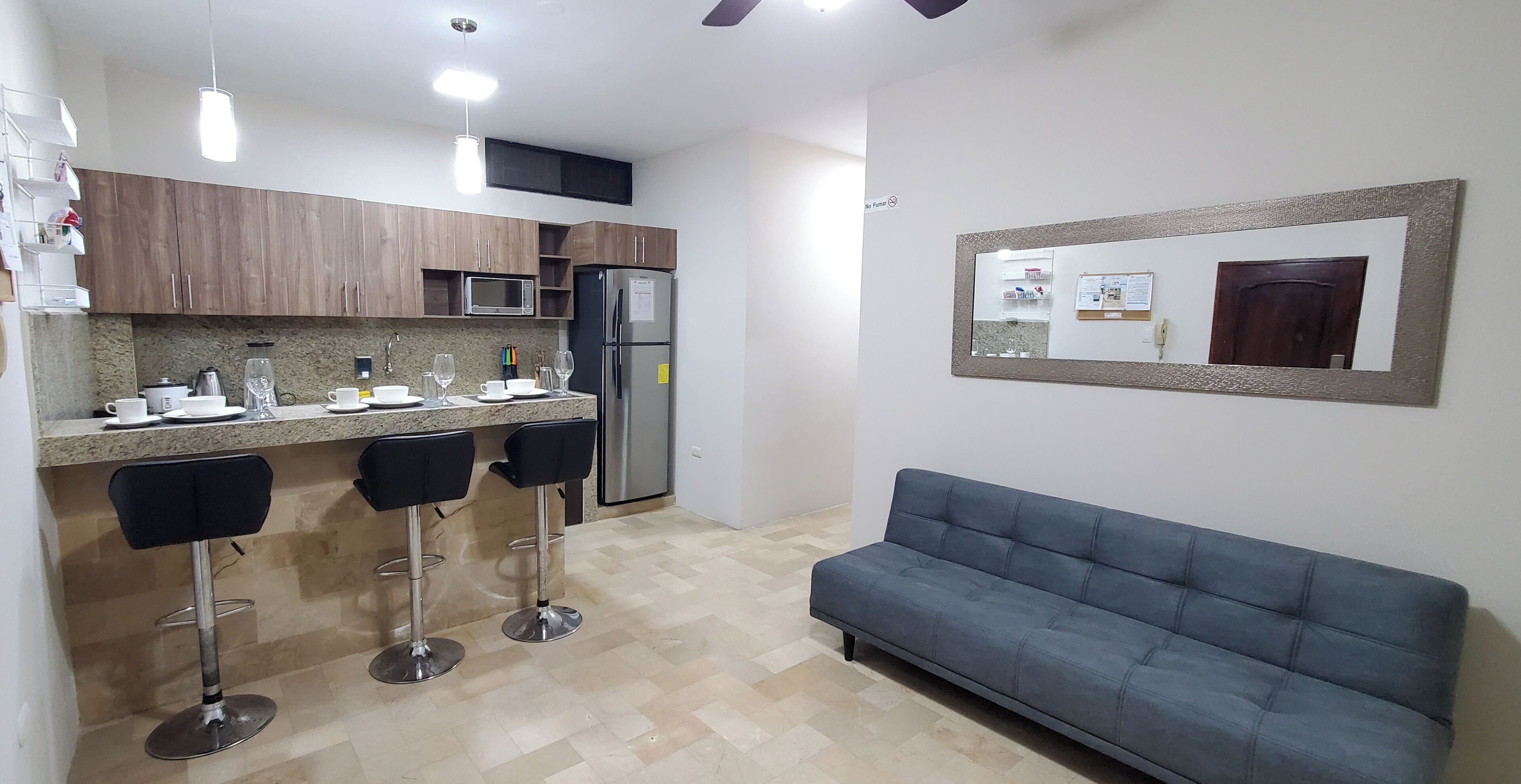 Comfort appartement, 2 slaapkamers | Woonkamer | Flatscreentelevisie en streamingdiensten