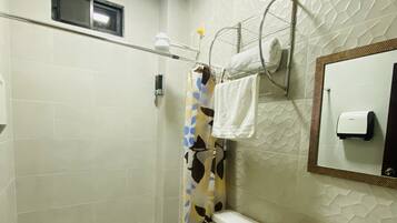 Apartment, 1 Bedroom | Bathroom | Shower, free toiletries, hair dryer, towels