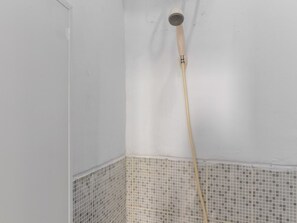 Room - Reddoorz Plus Near Taman Rasuna Menteng (Jakarta)