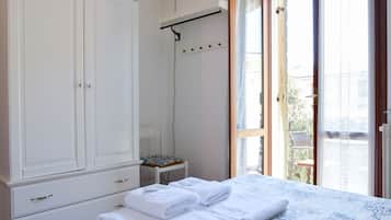 1 chambre, fer et planche Ă repasser, Wi-Fi, draps fournis