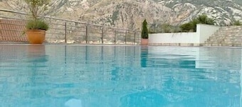 Immaculate, Luxury Apartment With Spectacular Views Over Kotor Bay