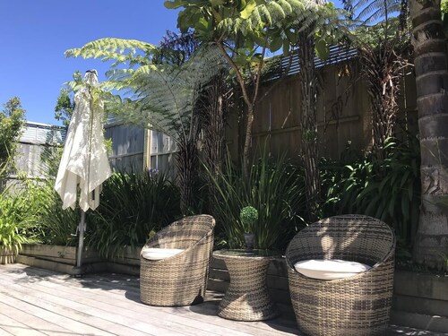 Comfortable holiday house near stunning beach