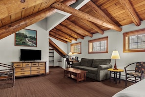 Lodge King | In-room safe, iron/ironing board, WiFi, bed sheets
