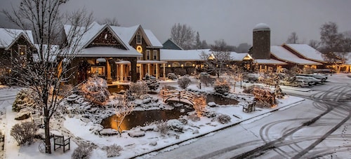 Emerson Resort & Spa