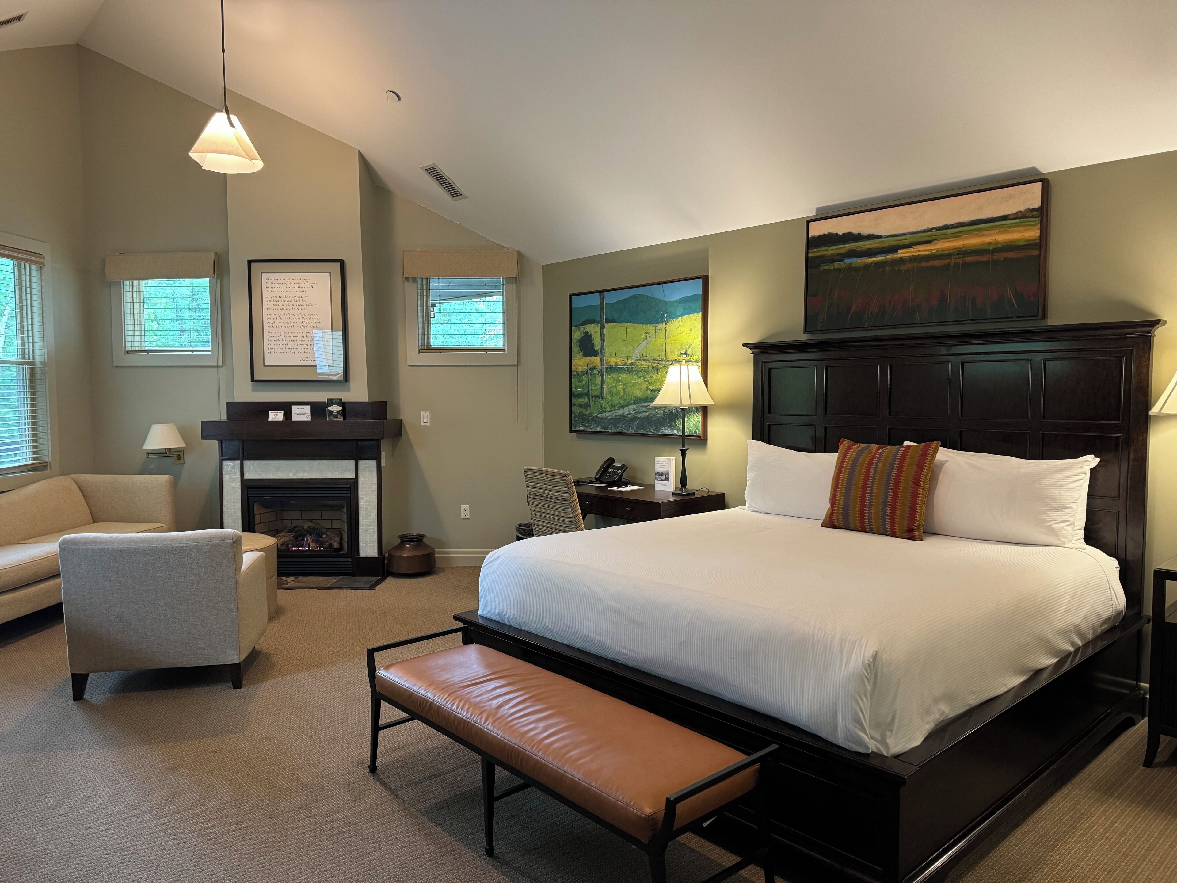 Inn King Suite | Safe på rommet, strykejern/-brett, wi-fi og sengetøy