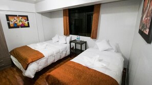 Blackout drapes, free WiFi - Machu Picchu Land B&B (Machu Picchu)