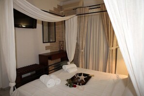 Comfort Suite | In-room safe, soundproofing, free WiFi - Nicolas Hotel Apartments (Andros)