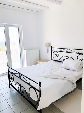 Comfort Suite | In-room safe, soundproofing, free WiFi - Nicolas Hotel Apartments (Andros)