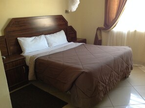 Minibar, individually decorated, individually furnished, desk - Eland Lodge (Livingstone)