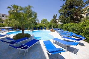 Indoor pool, 3 outdoor pools - Hotel Nausicaa Palace (Casamicciola Terme)