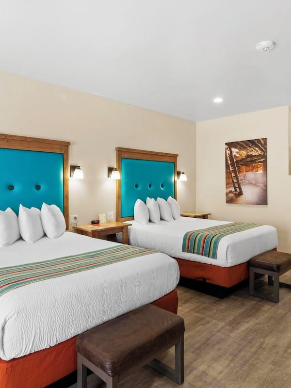 1 bedroom, in-room safe, laptop workspace, soundproofing