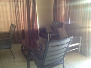 Familieleilighet | Oppholdsområde | LED-TV