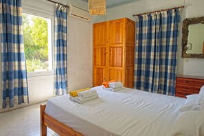 3 Schlafzimmer, Zimmersafe, Schreibtisch, Bügeleisen/Bügelbrett