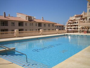 Outdoor pool - Luxury apartment with fantastic views and 5 minutes from bars/beach/marina. Wifi (Almerimar)