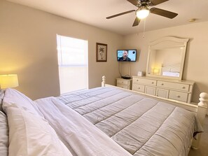 5 bedrooms, iron/ironing board, WiFi, bed sheets