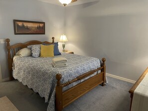 2 chambres, bureau, fer et planche Ă repasser, accĂšs au Wi-Fi (inclus)