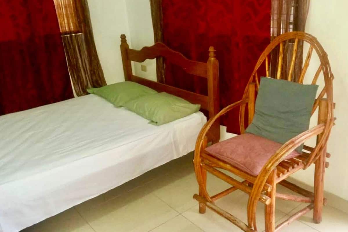 1 Schlafzimmer, kostenloses WLAN, individuell dekoriert