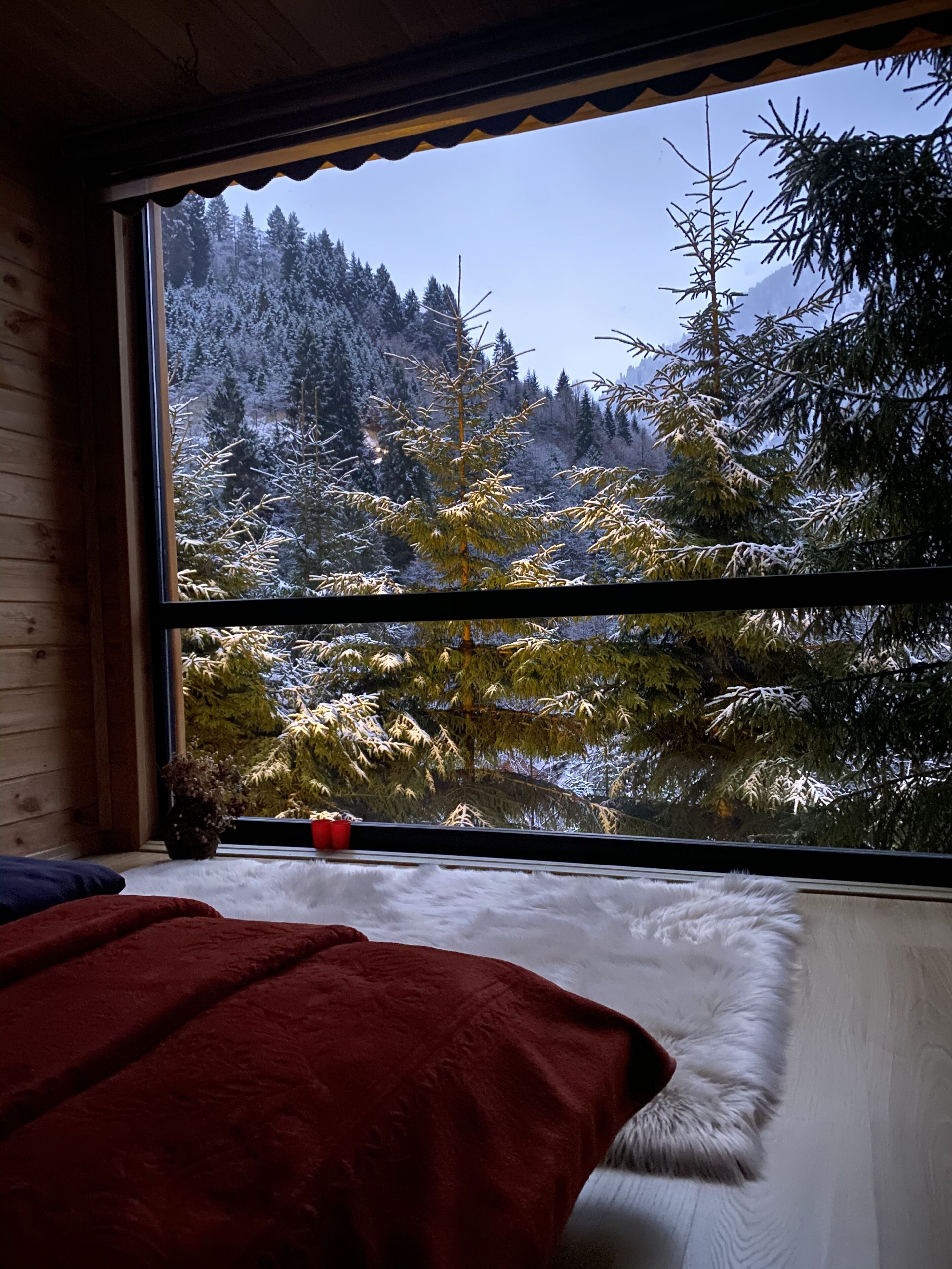 特色装修、特色家居、办公桌、隔音