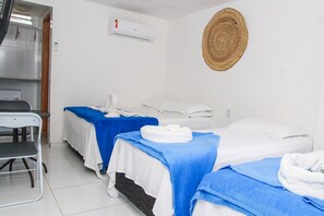 Basic Quadruple Room | Minibar, blackout curtains, iron/ironing board, free WiFi - Pousada Sereias de Maragogi (Maragogi)