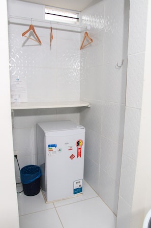 Basic Triple Room, 1 Bedroom, Non Smoking, Pool View