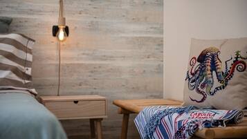 2 Schlafzimmer, BĂŒgeleisen/BĂŒgelbrett, kostenloses WLAN, BettwĂ€sche