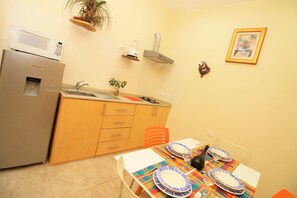 Superior Apartment, Multiple Beds, Kitchen | Private kitchen - Hotel Arco Iris Tulum (Tulum)
