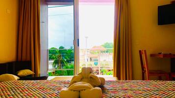 1 bedroom, in-room safe, individually decorated, individually furnished