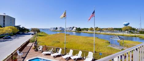 Camera, 2 letti queen, balcone | Terrazza/patio