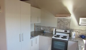 Fridge, microwave, oven, coffee/tea maker