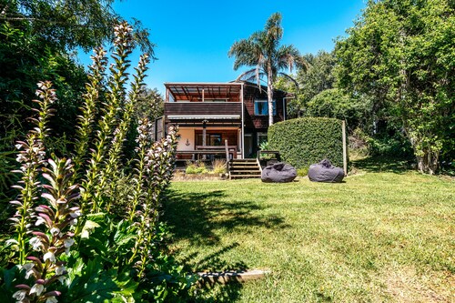 Relax on Ridge | 7 seater car included