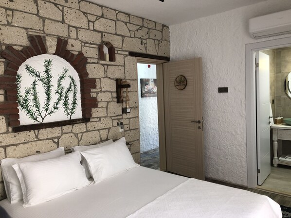 Chambre Standard double ou avec lits jumeaux | Coffre-fort, système d’insonorisation, fer et planche à repasser