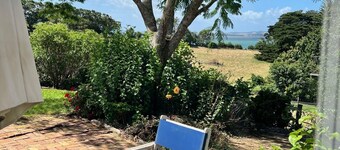 Historic Farm Cottage with spectacular harbour/rural views