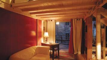 Libri, biblioteca musicale, impianto stereo