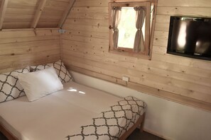 Traditional Bungalow | Extra beds