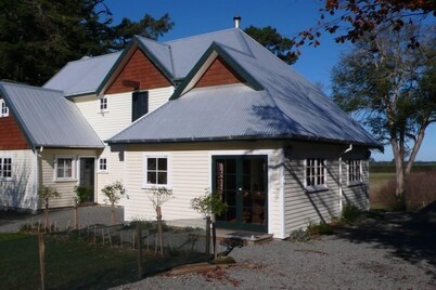 The Stablehand Quarters at Gunyah Country Estate by Mt Hutt