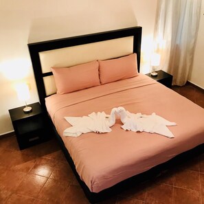Free WiFi, bed sheets