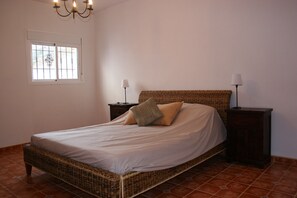 5 chambres, Wi-Fi, draps fournis