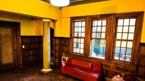 Reception - Mi Independencia Hostel (Mendoza)